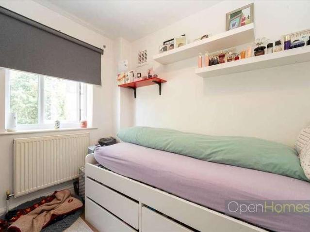 House for sale in Kingsbury, Greater London