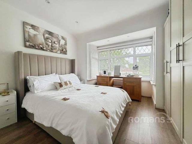 House for sale in Fole, Surrey