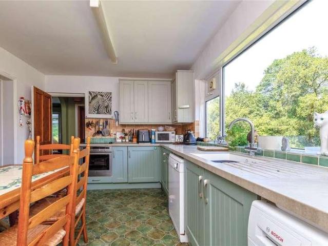 House for sale in Fole, Surrey