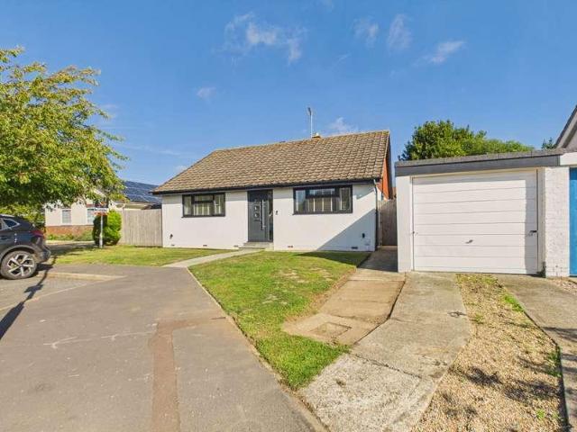 House for sale in Rose Green, Arun
