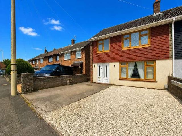 House for sale in Bryntirion, Wales