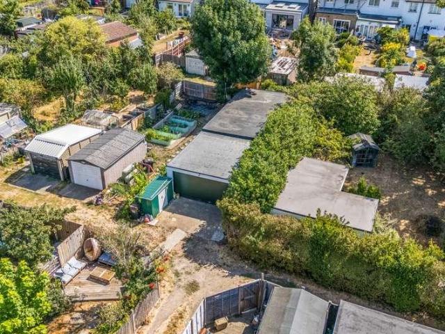 House for sale in Upper Elmers End, Greater London