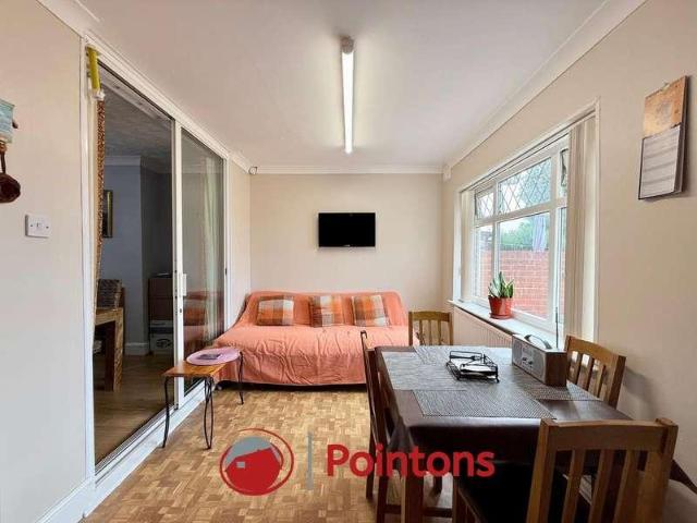 House for sale in Ball Hill, Coventry
