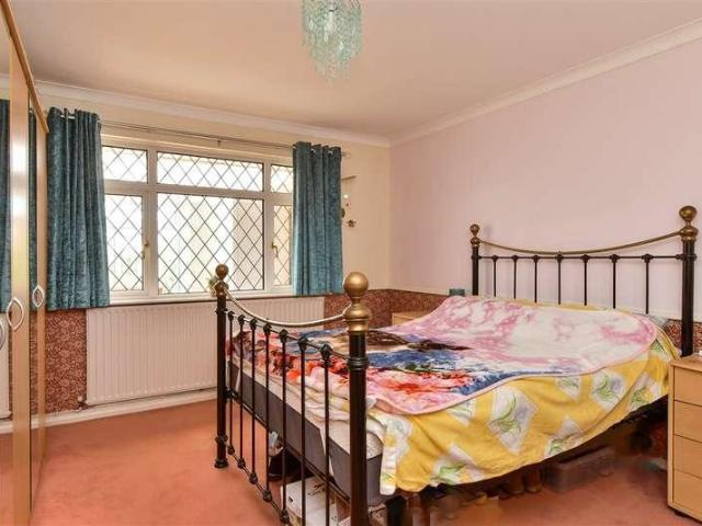 House for sale in Fishersgate, West Sussex