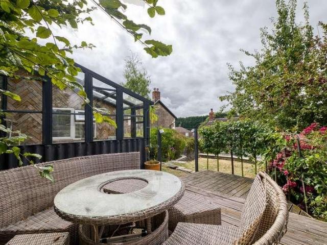 House for sale in Little London, Oakhill