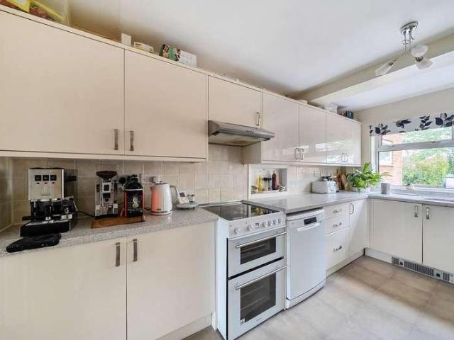 House for sale in Brentingby, Leicestershire
