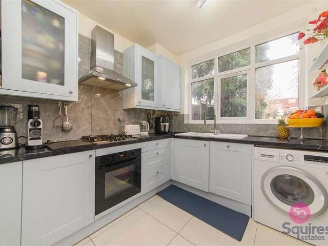 House for sale in West Finchley, Greater London