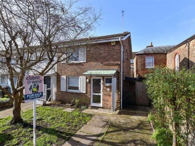 House for sale in Chichester, Littlecote