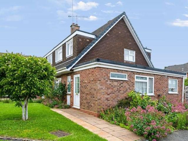 House for sale in Alderminster, Warwickshire