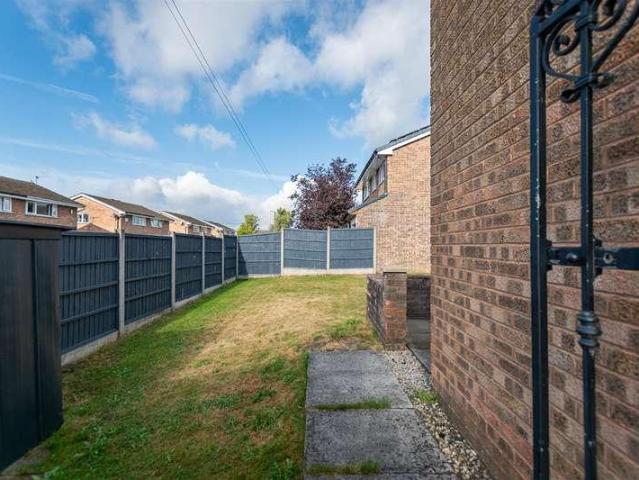 House for sale in Daisy Hill, Lee Bank