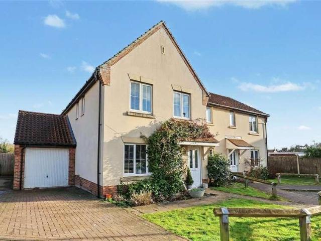 House for sale in Lenwade, Crostwick