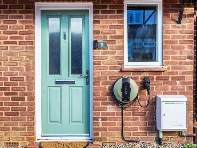House for sale in Romford, Sandown Park