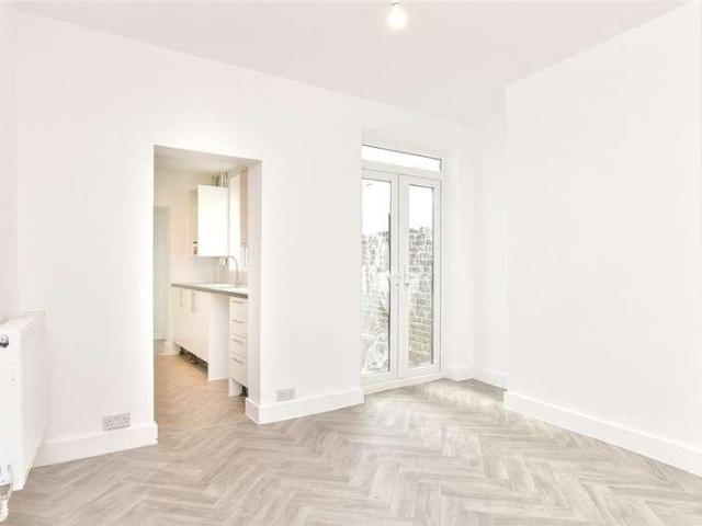 House for sale in Luton, Chatham