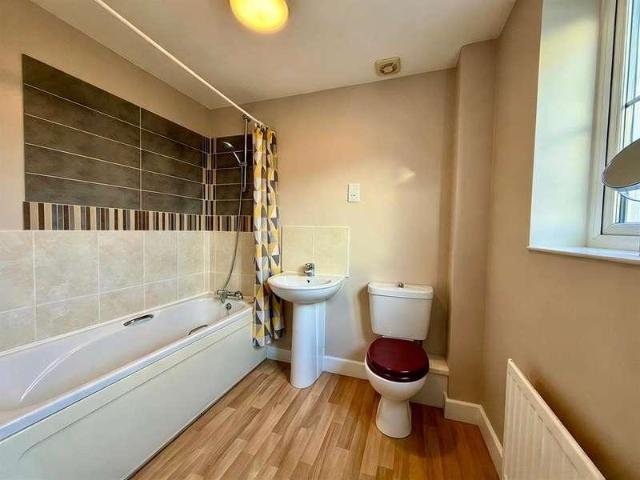 House for sale in Okus, Swindon