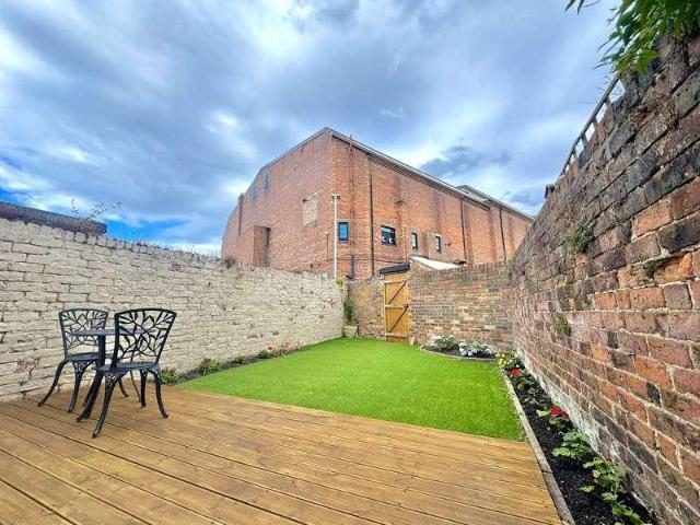 House for sale in Liverpool, Waterloo