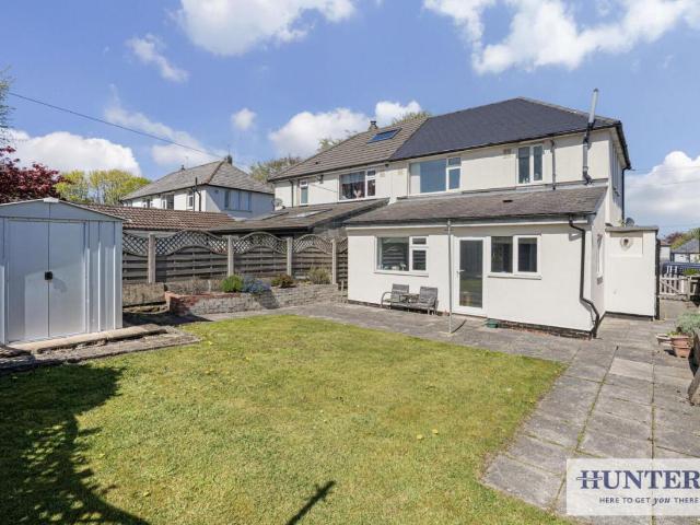 House for sale in Low Farm, West Yorkshire