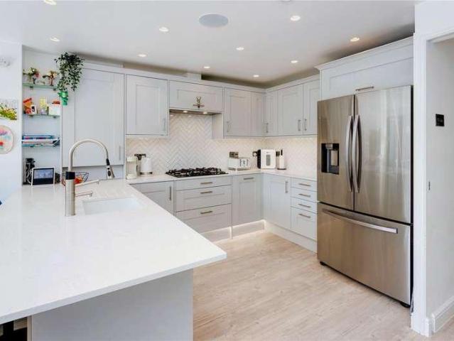 House for sale in Elstree and Borehamwood, Borehamwood