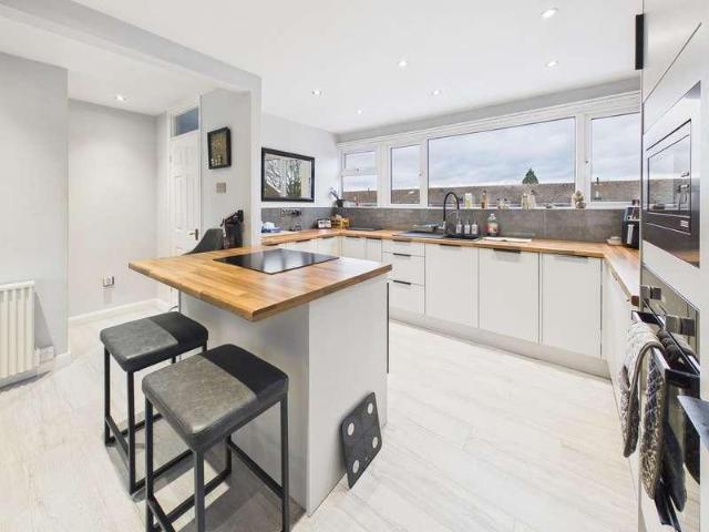 House for sale in King's Walden, Hertfordshire