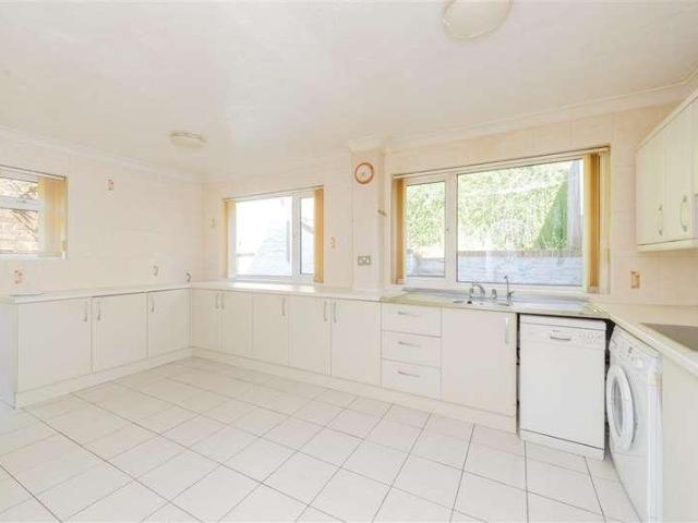 House for sale in Chatham