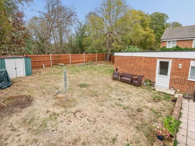 House for sale in Wexham, George Green