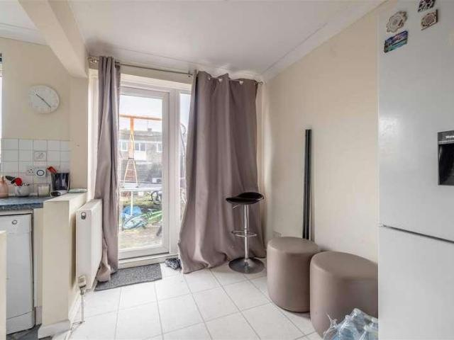 House for sale in Dedworth, Windsor