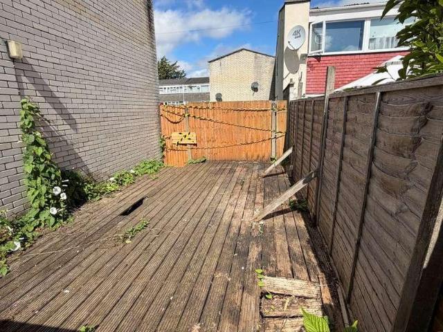 House for sale in Feckenham, City Of Bristol