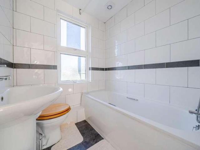 House for sale in Spring Vale, Hampshire