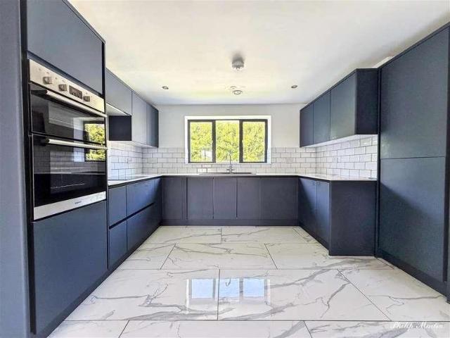 House for sale in Truro