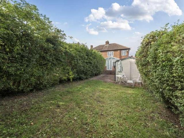 House for sale in Kingsbury, Greater London