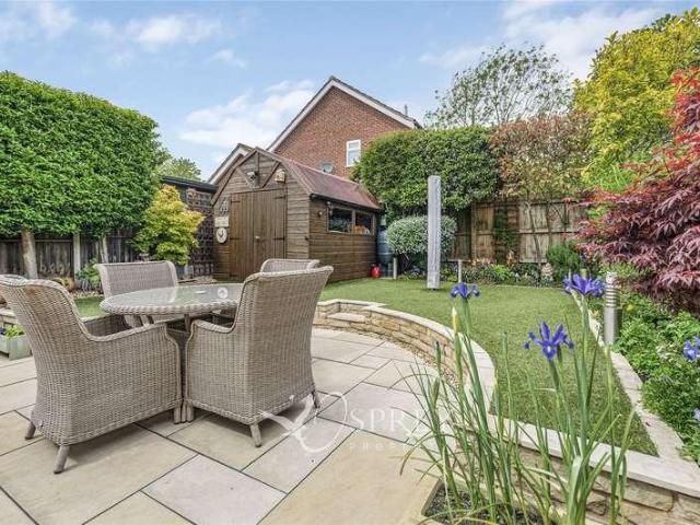House for sale in Brentingby, Leicestershire