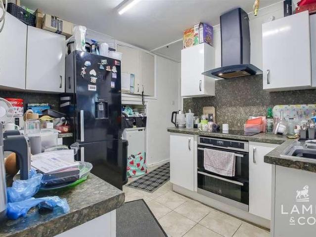 House for sale in Dale Hill, Essex