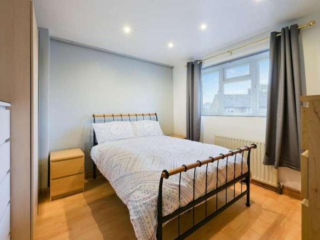 House for sale in Red Hill, Surrey