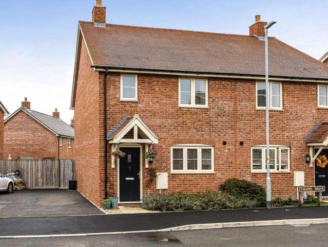 House for sale in Aston Clinton, Buckinghamshire