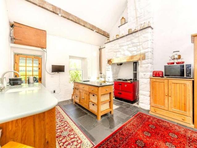 House for sale in Llanllyfni