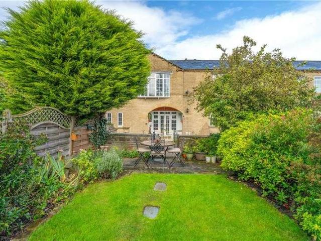 House for sale in Baildon