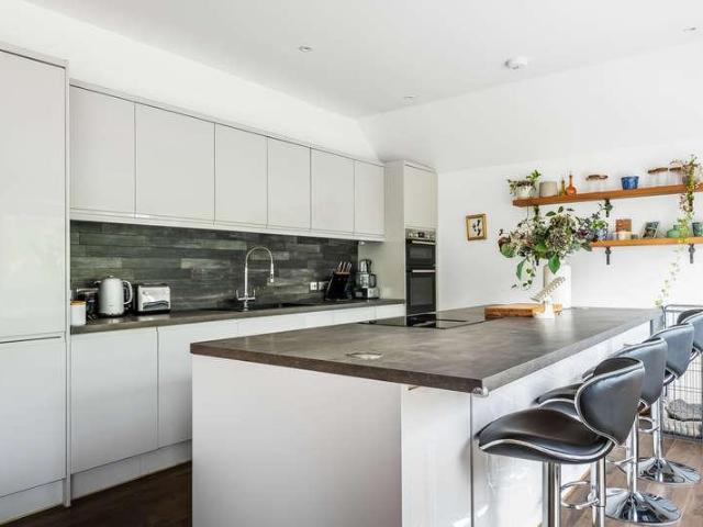 House for sale in Markbeech, The Butts