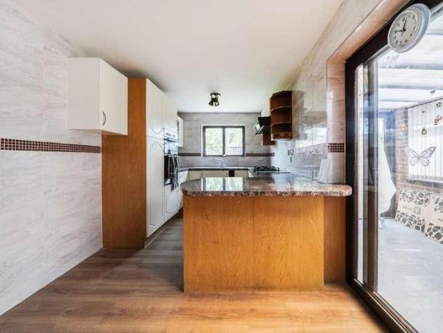 House for sale in Northway, The Slade