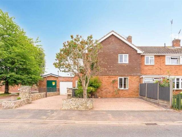 House for sale in Alderminster, Warwickshire