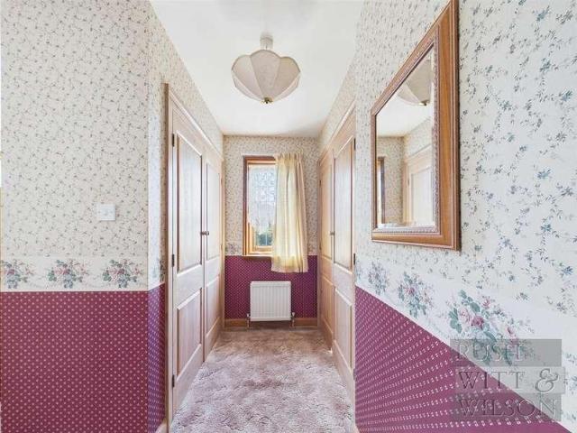 House for sale in Heathlands, East Sussex