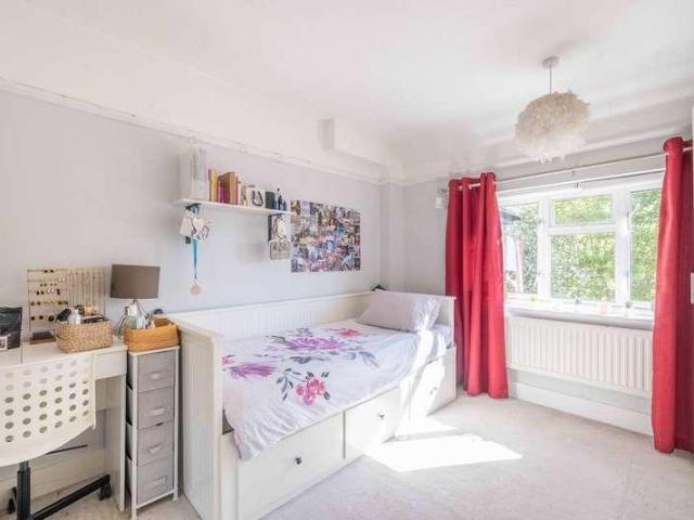 House for sale in Beeches Community Board, Burnham