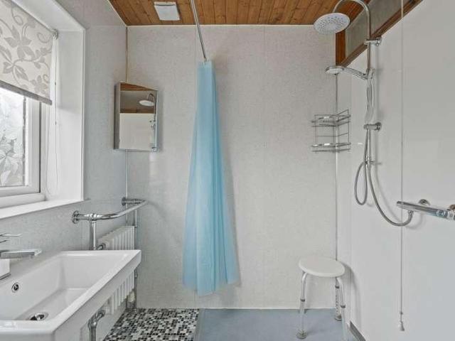House for sale in Hedge End, Helford