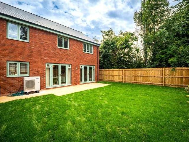 House for sale in Portfields, Lower Bullingham