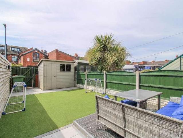 House for sale in Cutsyke, Castleford