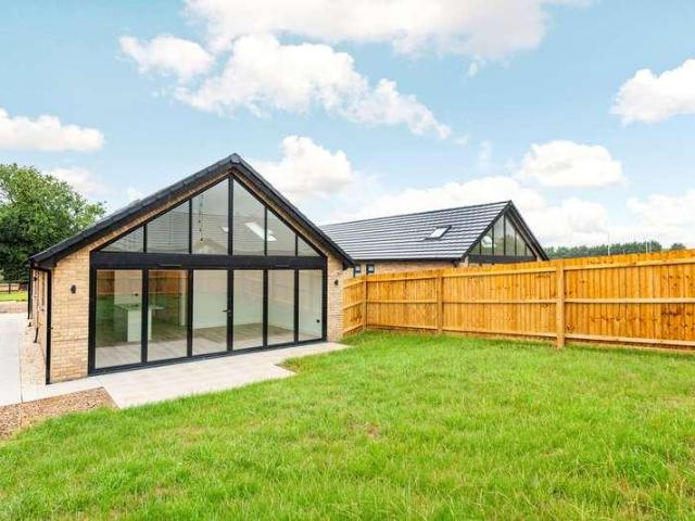 House for sale in Bedford