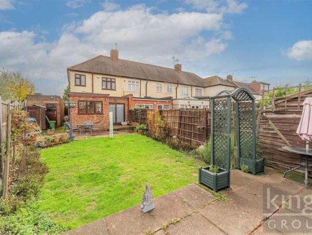 House for sale in Freezywater, Greater London