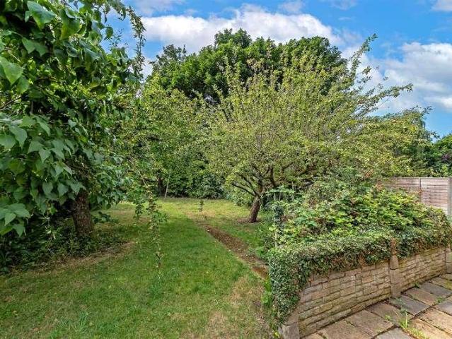 House for sale in St Albans, The Camp