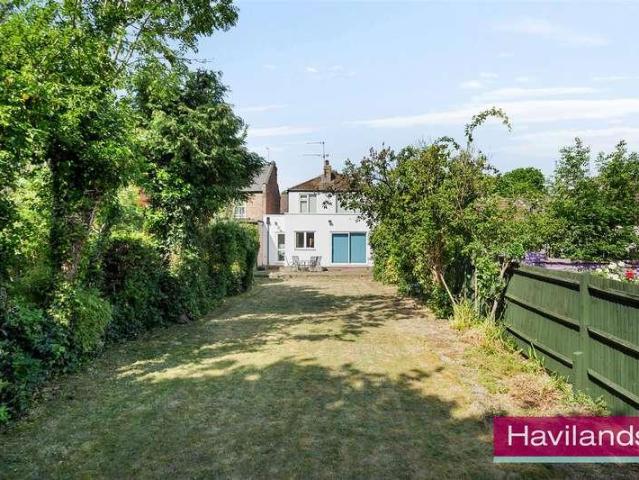 House for sale in East Barnet, Greater London