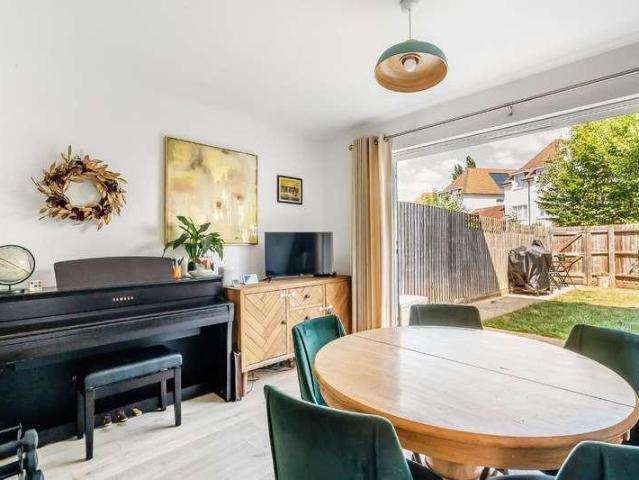 House for sale in The Butts, Kent