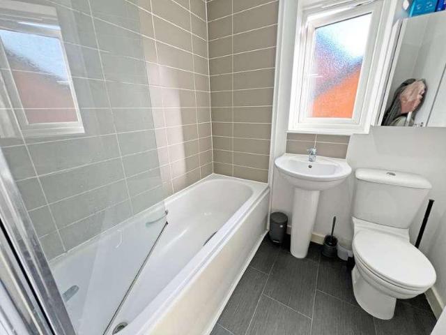 House for sale in Hamilton, Leicester