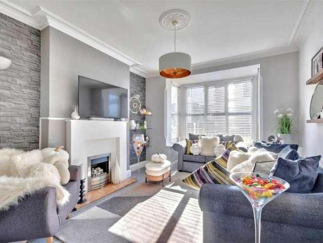 House for sale in Sherwood, City of Nottingham